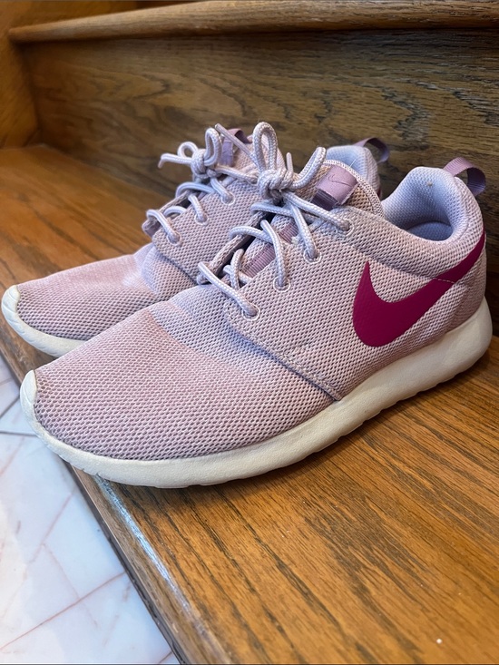 Nike Shoes - Nike Women’s dusty rose Mesh Sneakers with Magenta Swoosh